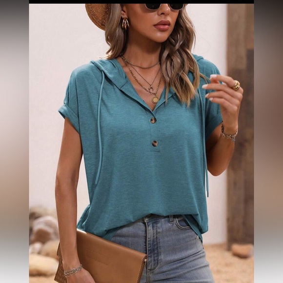 SHEIN || NWOT Short-Sleeved Hoodie (L) - Picture 1 of 11